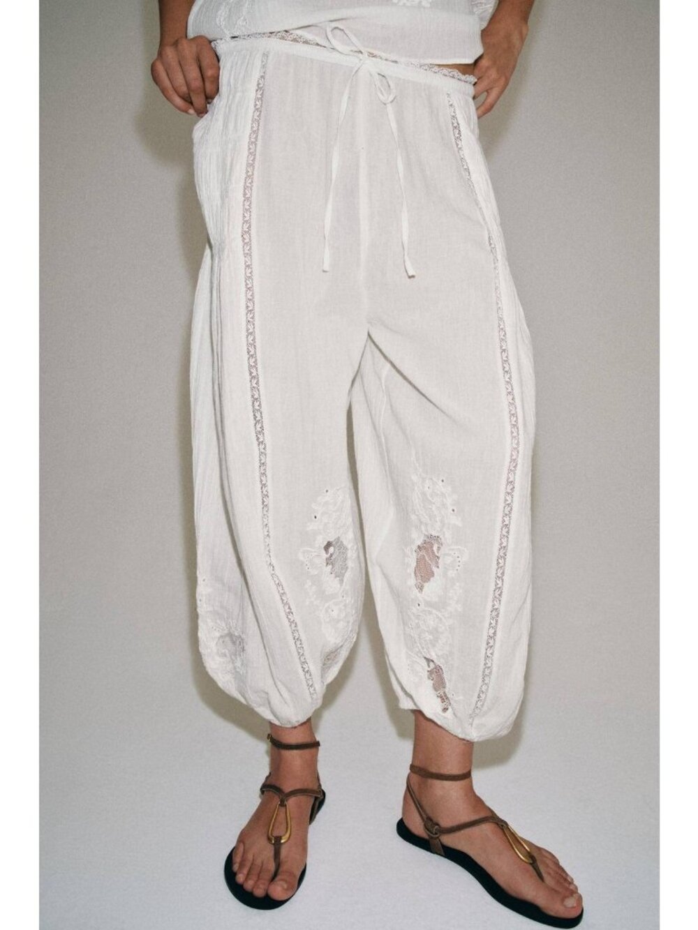 Zara White Pants Women XL Embroidered Lace Detail Drawstring Waist 5107/105 NWT